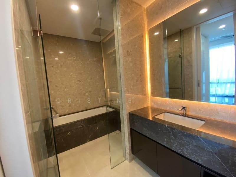 Kediaman Servis untuk Dijual di Regent Suites @ Pavilion Damansara Heights - Cristine Sue - Bathroom - PropertyGuru.com.my