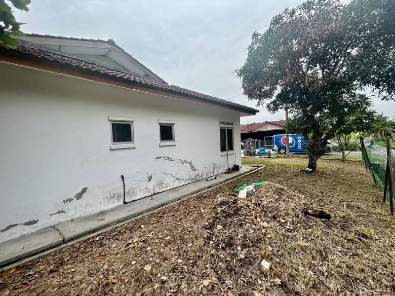 1-storey Terraced House for Sale in Taman Nakhoda (Telok Panglima Garang) - Firdaus Husin - PropertyGuru.com.my