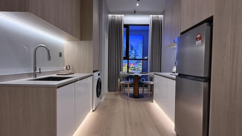 Kediaman Servis untuk Dijual di NOVUM - Jay Khoo - Kitchen - PropertyGuru.com.my
