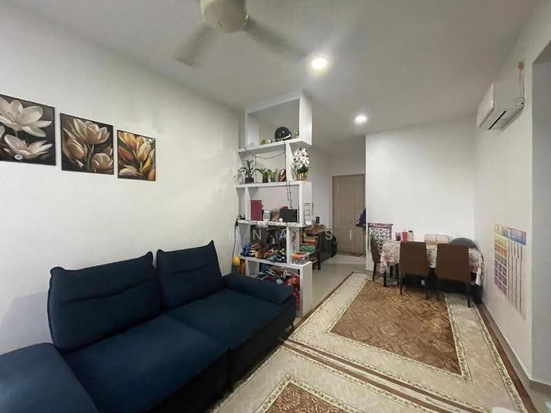 Kediaman Servis untuk Dijual di Seasons Amara Larkin - Queena Sim - Living Room - PropertyGuru.com.my