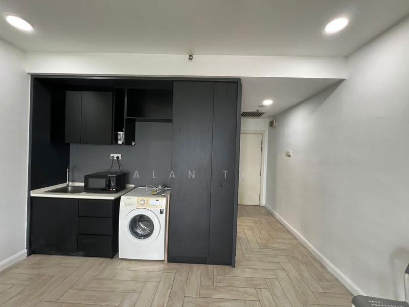 Service Residence for Rent at SOHO @ Empire City - Alan Tai - Kitchen - PropertyGuru.com.my