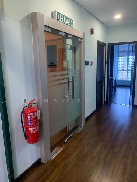 Shop / Office untuk Disewa di Kampung Sungai Kayu Ara (Petaling Jaya) - May Ng - Entrance - PropertyGuru.com.my