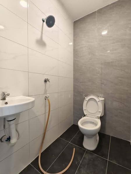 Rumah Teres 1-Tingkat untuk Dijual di Taman Johor Jaya (Johor Bahru) - Valerie Saw - Bathroom - PropertyGuru.com.my