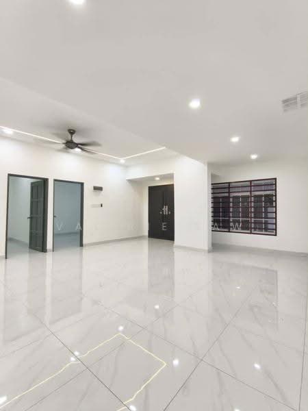 Rumah Teres 1-Tingkat untuk Dijual di Taman Johor Jaya (Johor Bahru) - Valerie Saw - Living Room - PropertyGuru.com.my