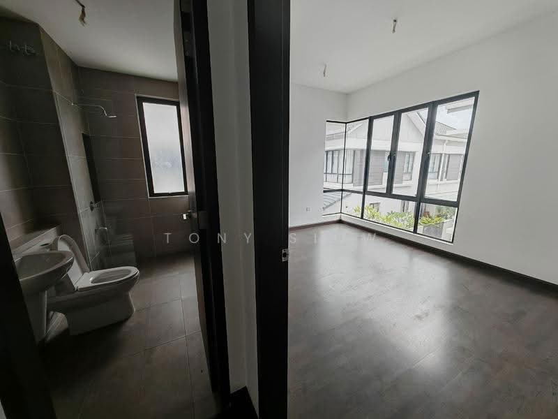 Semi-Detached House for Sale in U16, Elmina Gardens (Shah Alam) - Tony Siow - Bathroom - PropertyGuru.com.my
