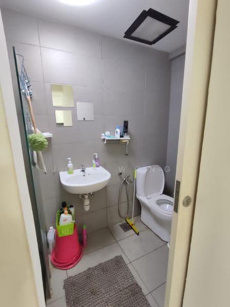 Service Residence for Rent at Avenue D'Vogue - Joey Wong - Bathroom - PropertyGuru.com.my