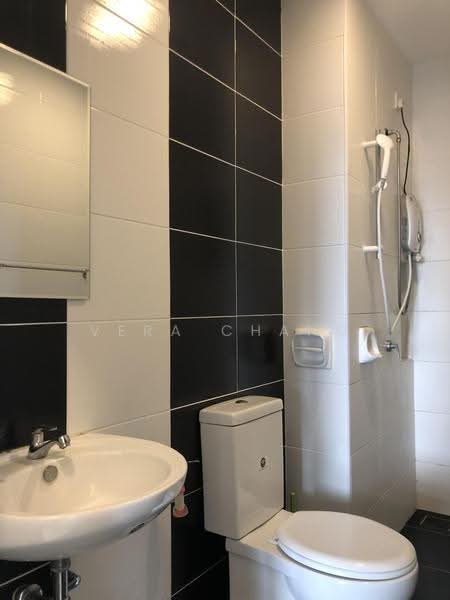 Kediaman Servis untuk Disewa di Sky View - Vera Chang - Bathroom - PropertyGuru.com.my