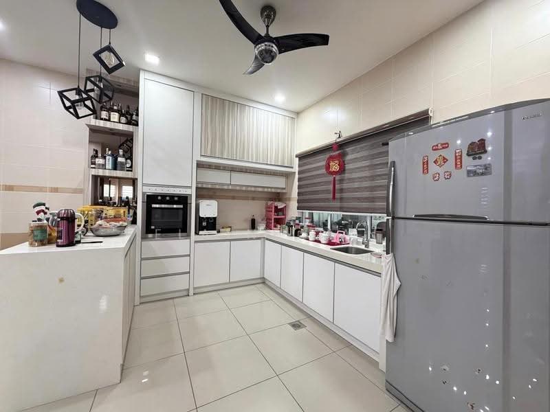 Semi-Detached House for Sale in Klang (Selangor) - Elaine Tan - Kitchen - PropertyGuru.com.my