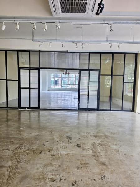 Shop / Office untuk Disewa di Pusat Perdagangan Danga Utama (Johor Bahru) - Lily Wee - Interior - PropertyGuru.com.my