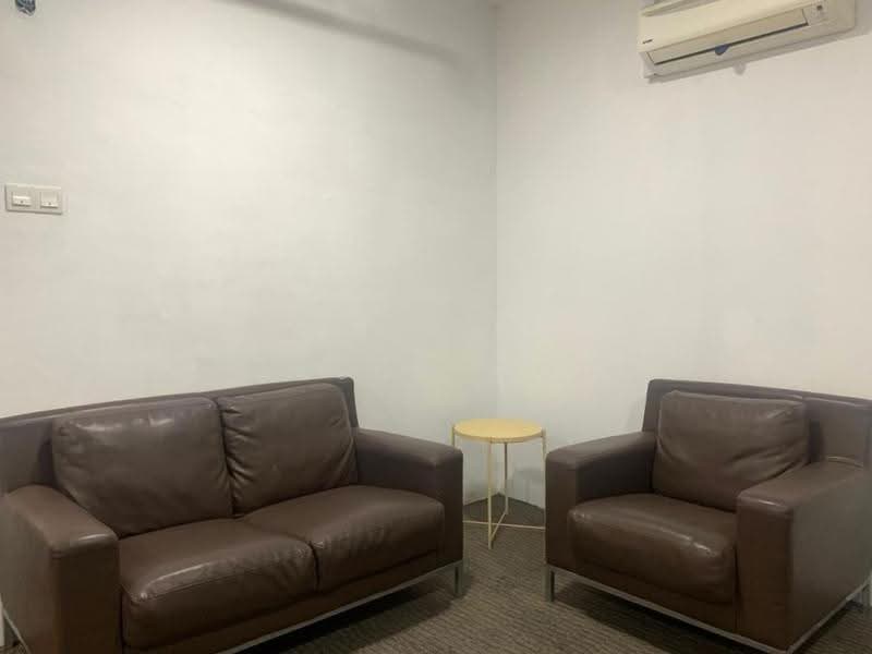 Kediaman Servis untuk Dijual di i-SOHO @ i-City - Jason Ooi - Living Room - PropertyGuru.com.my