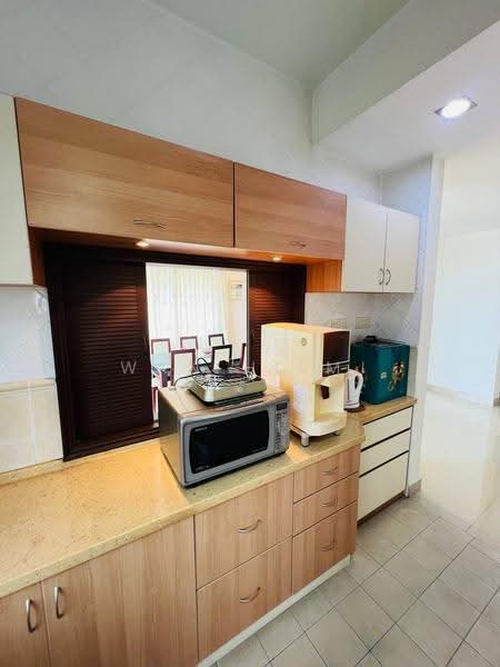 Townhouse for Sale in Kajang (Selangor) - Wan Hilmi - Kitchen - PropertyGuru.com.my