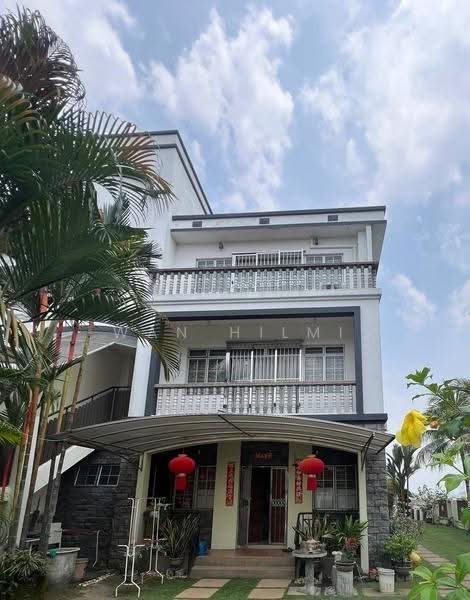 Townhouse for Sale in Kajang (Selangor) - Wan Hilmi - Exterior - PropertyGuru.com.my