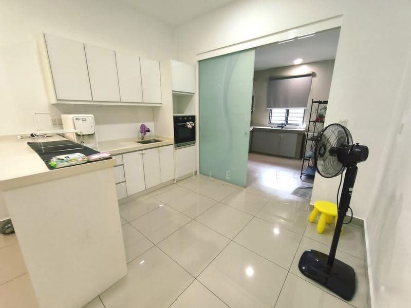 2-storey Terraced House for Sale in Telok Panglima Garang (Selangor) - Michelle Lee - Kitchen - PropertyGuru.com.my