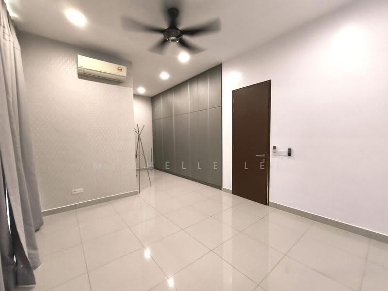 2-storey Terraced House for Sale in Telok Panglima Garang (Selangor) - Michelle Lee - Bedroom - PropertyGuru.com.my