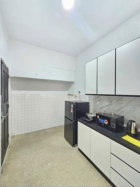 2-storey Terraced House for Sale in Taman Tasek (Johor Bahru) - Valerie Saw - Kitchen - PropertyGuru.com.my