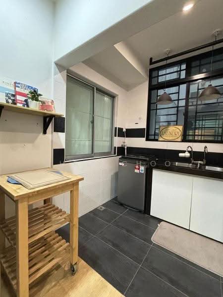 Service Residence for Sale at OUG Parklane - Chris Choo - Kitchen - PropertyGuru.com.my