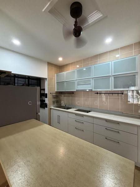 Service Residence for Sale at OUG Parklane - Chris Choo - Kitchen - PropertyGuru.com.my