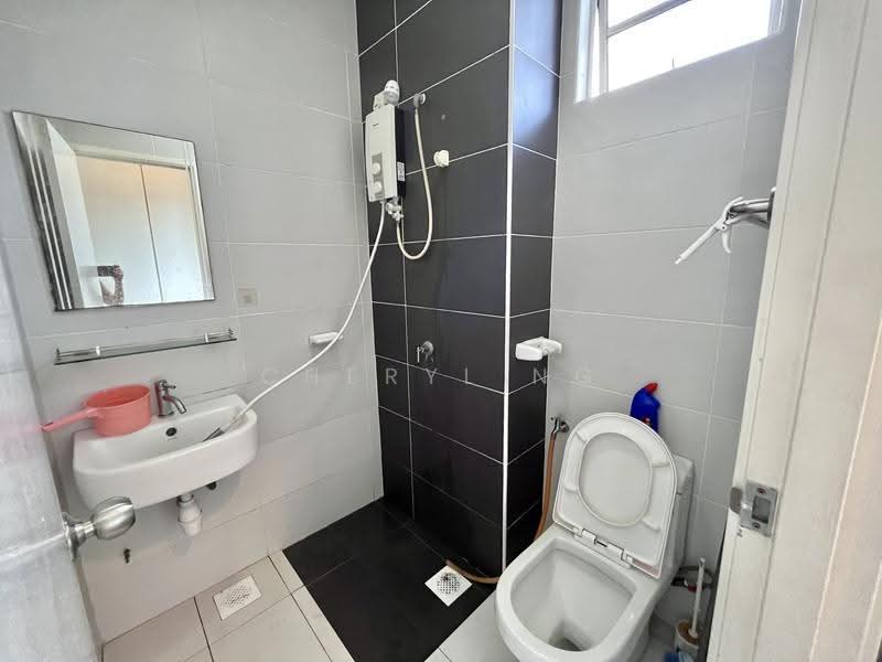 Kediaman Servis untuk Dijual di Nusa Heights (Nusa Puncak) - Cheryl Ng - PropertyGuru.com.my