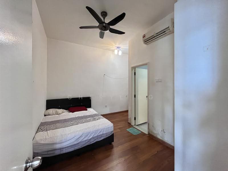 Kediaman Servis untuk Dijual di Nusa Heights (Nusa Puncak) - Cheryl Ng - PropertyGuru.com.my