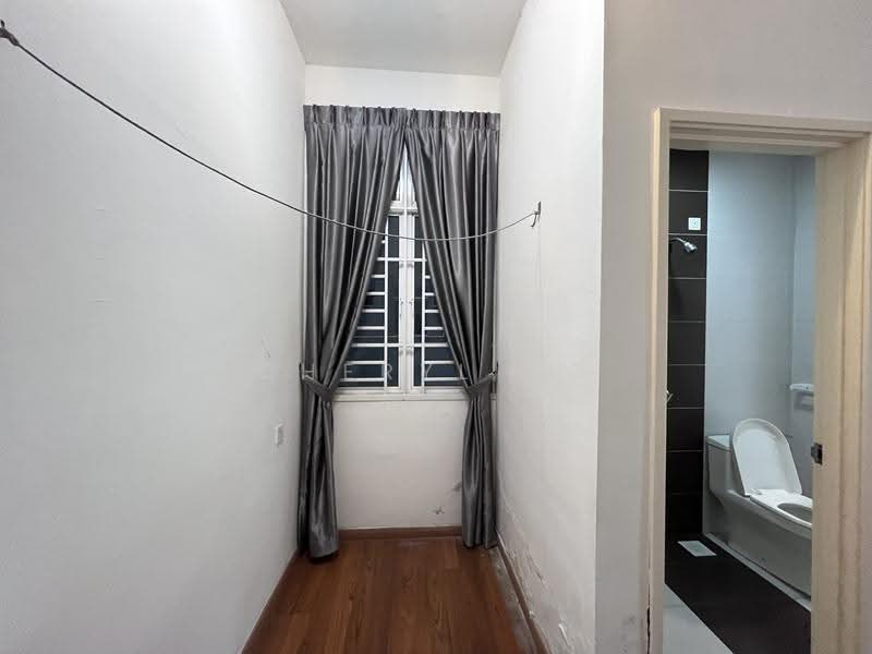 Kediaman Servis untuk Dijual di Nusa Heights (Nusa Puncak) - Cheryl Ng - PropertyGuru.com.my