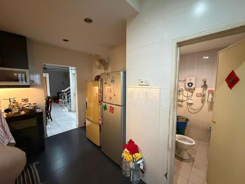 2-storey Terraced House for Sale in Taman Juara Jaya (Balakong) - May Ng - Kitchen - PropertyGuru.com.my