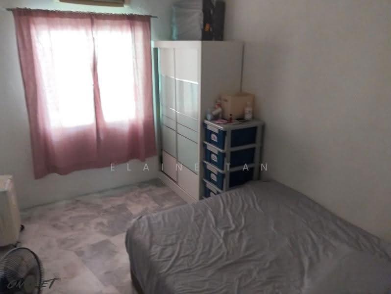 Rumah Teres untuk Dijual di Taman Klang Utama (Kapar) - Elaine Tan - Bedroom - PropertyGuru.com.my