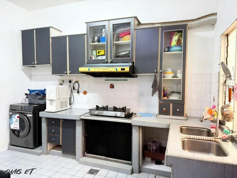 Rumah Teres untuk Dijual di Taman Klang Utama (Kapar) - Elaine Tan - Kitchen - PropertyGuru.com.my