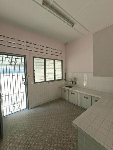 Semi-Detached House for Sale in Ipoh (Perak) - Qazin Khoo - Kitchen - PropertyGuru.com.my