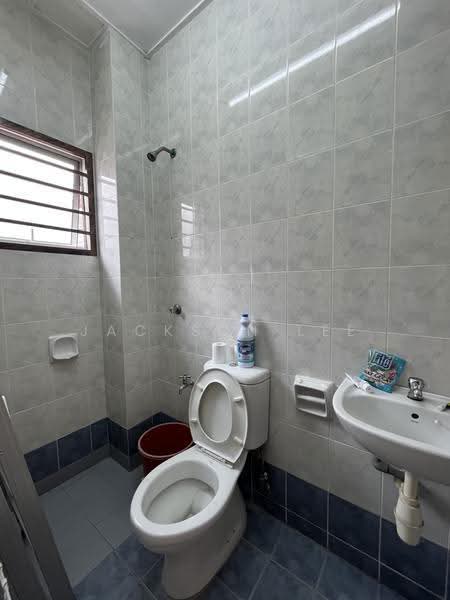 2-storey Terraced House for Sale in Bandar Bukit Tinggi 2 (Klang) - Jackson Lee - Bathroom - PropertyGuru.com.my