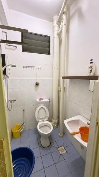 Pangsapuri untuk Disewa di Taman Seri Perak - Vick Teoh - Bathroom - PropertyGuru.com.my