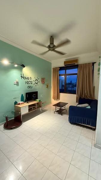 Pangsapuri untuk Disewa di Taman Seri Perak - Vick Teoh - Living Room - PropertyGuru.com.my