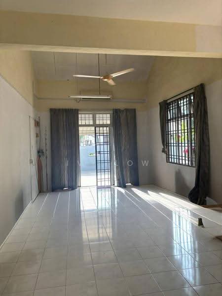 Semi-Detached House for Rent in Taman Rinting (Masai) - Ivy Low - Living Room - PropertyGuru.com.my