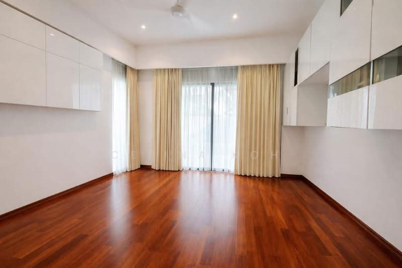 Bungalow House for Sale in Valencia (Sungai Buloh) - Celina Koh - PropertyGuru.com.my