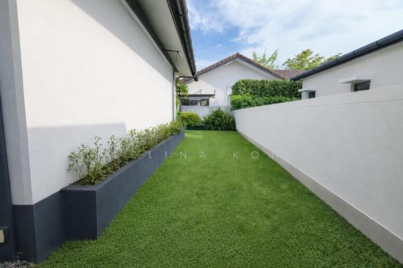 Bungalow House for Sale in Valencia (Sungai Buloh) - Celina Koh - PropertyGuru.com.my