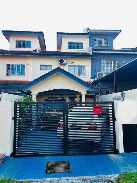 2.5-storey Terraced House for Sale in Taman Desa Karunmas (Balakong) - Wan Hilmi - Exterior - PropertyGuru.com.my