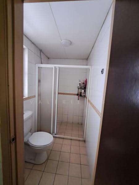 Condominium for Sale at Seri Maya Condominium - Valerie Ng - Bathroom - PropertyGuru.com.my