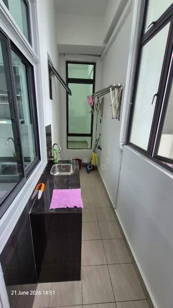Kondominium untuk Dijual di Riverdale @ Usj One Park - Chris Choo - Balcony - PropertyGuru.com.my