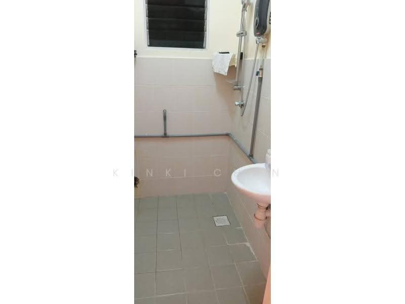 Condominium for Rent at Warisan City View - KINKI CHAN - Bathroom - PropertyGuru.com.my