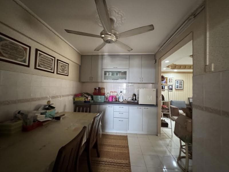 Condominium for Sale at Idaman Putera - Nur Alia Omar - Kitchen - PropertyGuru.com.my