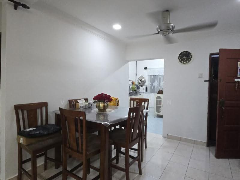 Kondominium untuk Dijual di Avant Court Condominium - Vaness Chin - Dining Room - PropertyGuru.com.my