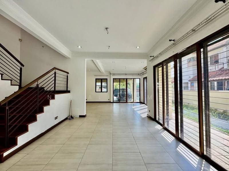 2-storey Terraced House for Sale in Bukit Jelutong (Shah Alam) - Nur Alia Omar - Living Room - PropertyGuru.com.my