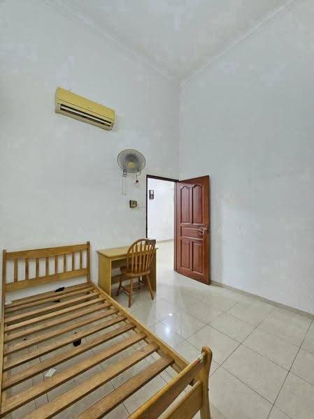 Rumah Teres 1-Tingkat untuk Dijual di Taman Johor Jaya (Johor Bahru) - Valerie Saw - Bedroom - PropertyGuru.com.my