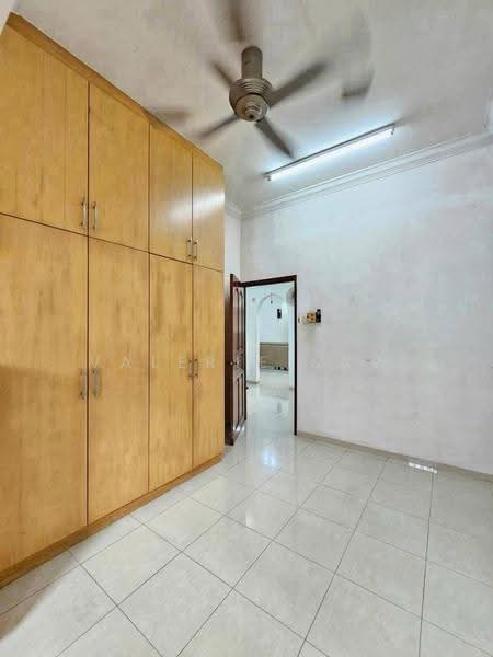 Rumah Teres 1-Tingkat untuk Dijual di Taman Johor Jaya (Johor Bahru) - Valerie Saw - Bedroom - PropertyGuru.com.my