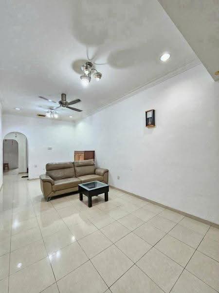 Rumah Teres 1-Tingkat untuk Dijual di Taman Johor Jaya (Johor Bahru) - Valerie Saw - Living Room - PropertyGuru.com.my