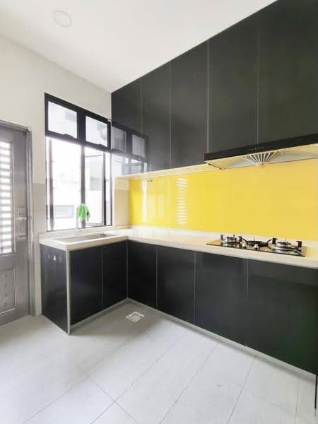 Rumah Teres 2-Tingkat untuk Dijual di Johor Bahru (Johor) - Valerie Saw - Kitchen - PropertyGuru.com.my