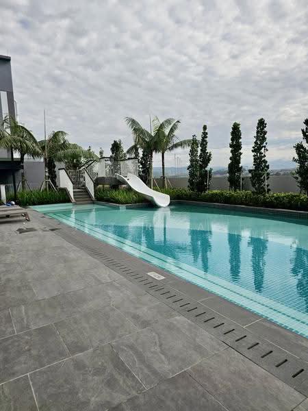 Kediaman Servis untuk Disewa di Jernih Residence - Peter Tan - Pool - PropertyGuru.com.my