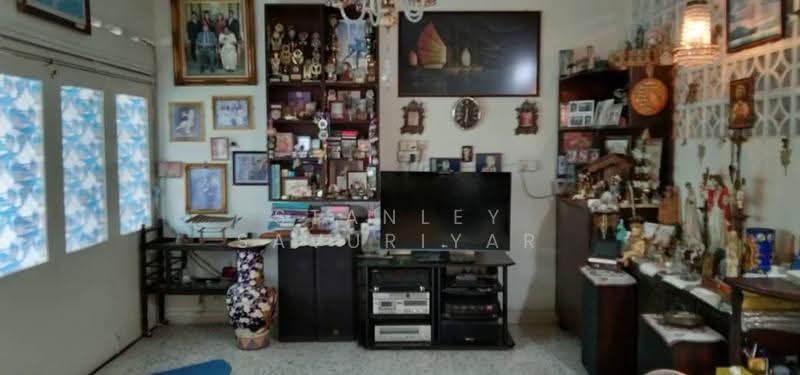 Semi-Detached House for Rent in Bandar Hilir (Melaka City) - Stanley Savuriyar - Living Room - PropertyGuru.com.my