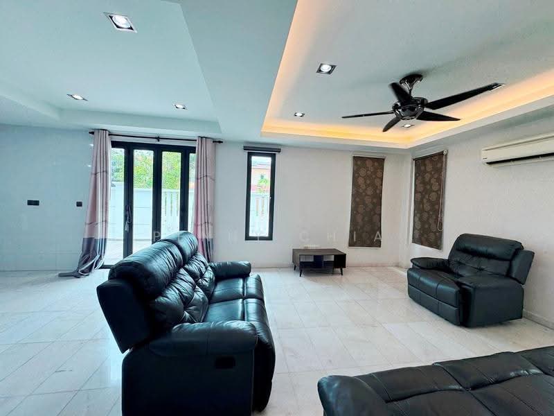 Terraced House for Rent in Bandar Botanic (Klang) - Penny Chia - Living Room - PropertyGuru.com.my