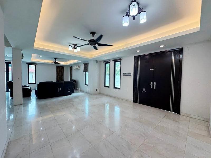 Terraced House for Rent in Bandar Botanic (Klang) - Penny Chia - Living Room - PropertyGuru.com.my