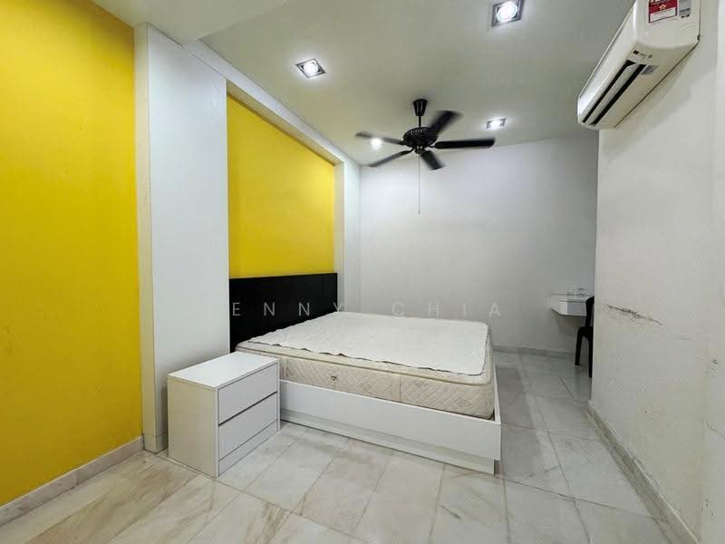 Terraced House for Rent in Bandar Botanic (Klang) - Penny Chia - Bedroom - PropertyGuru.com.my
